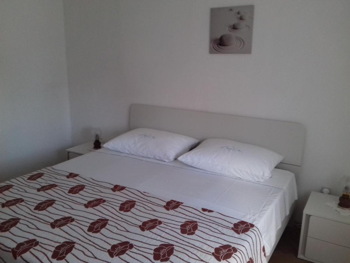 Apartment Dragan Pula Extérieur photo