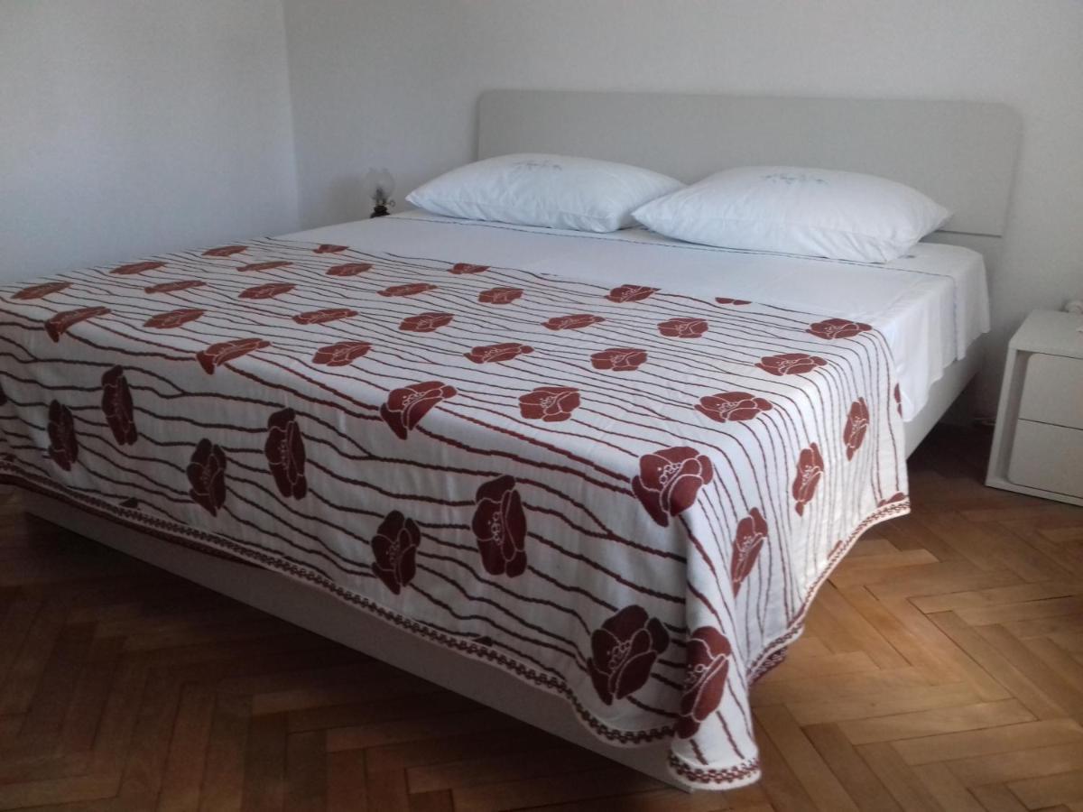 Apartment Dragan Pula Extérieur photo